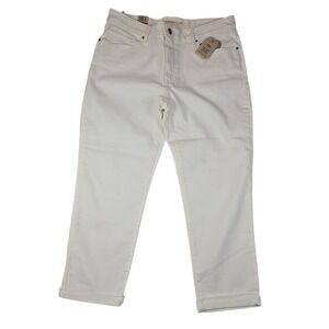 Levis Cropped Mid Rise Women's White Jeans Size 32 NWT